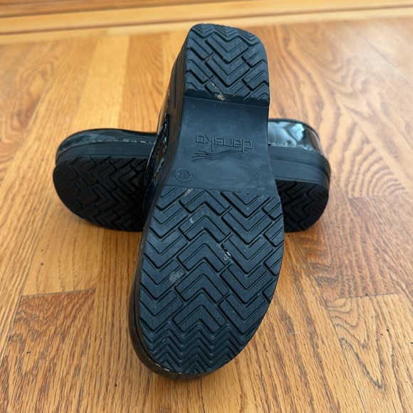 Dansko clog black with grey print - Picture 6 of 11